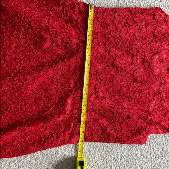 Suzy Shier Lace Dress - Picture 10 of 11